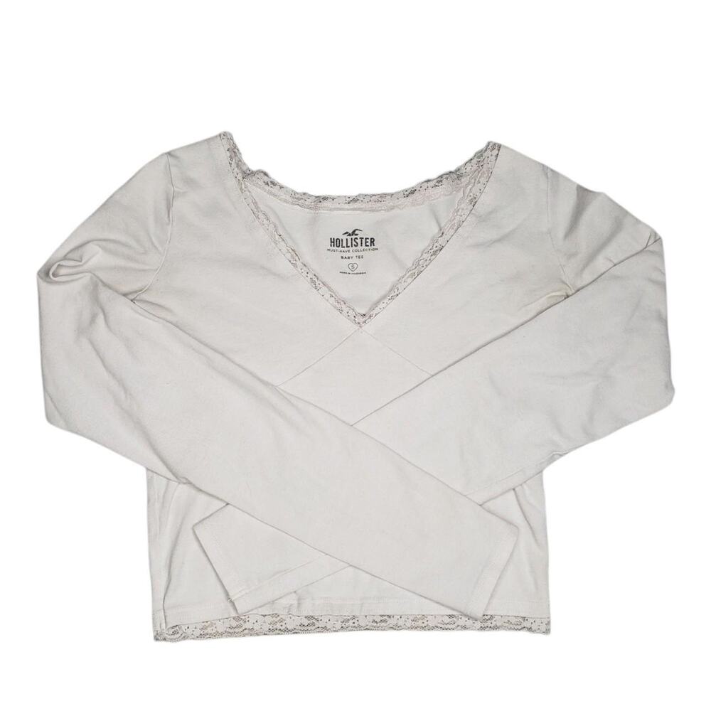 Hollister White Long Sleeve Baby Tee with Lace Hem and Collar Womens Size S